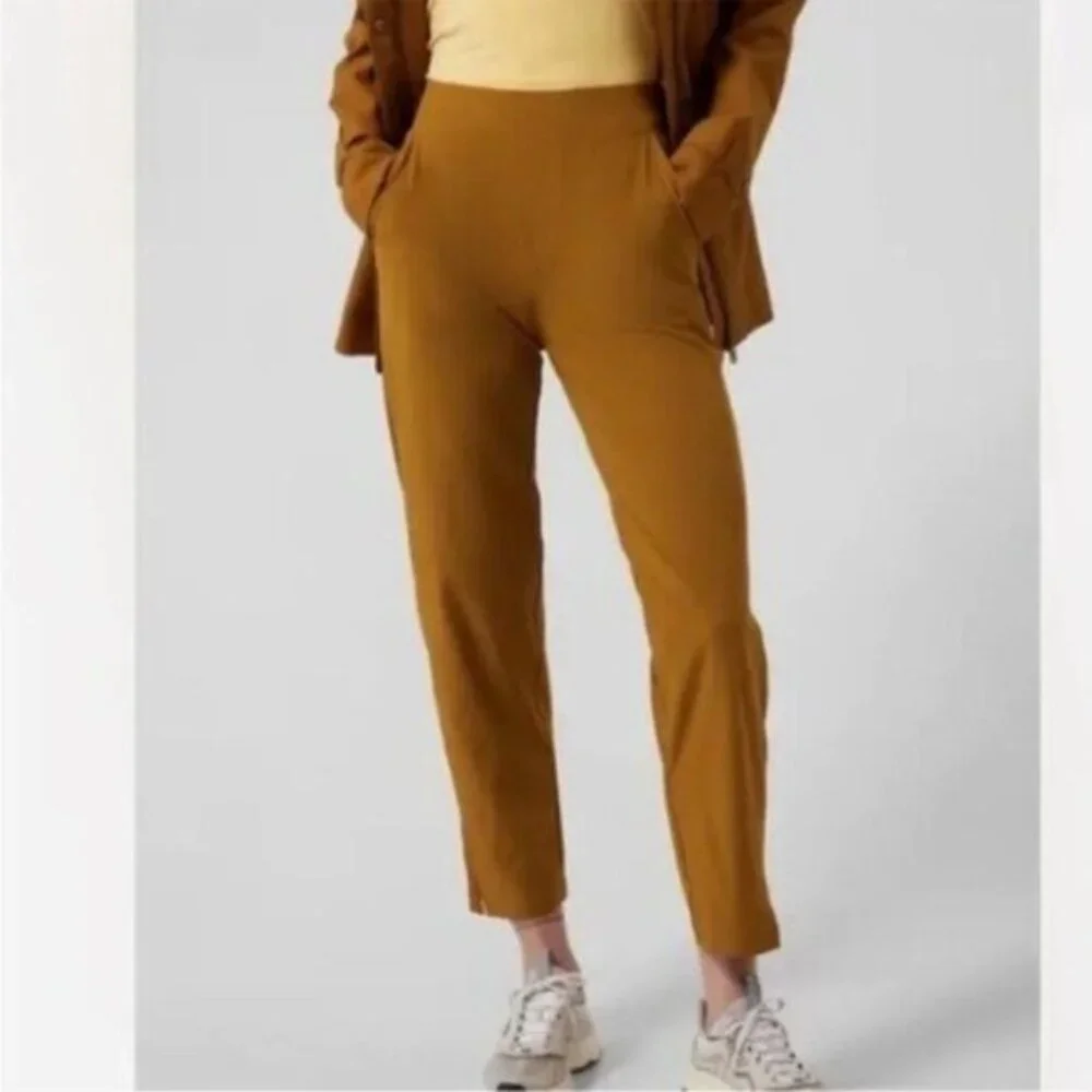Athleta Brooklyn Ankle Pants Athleisure Preppy Neutral Stretch Straight Leg - Picture 2 of 10